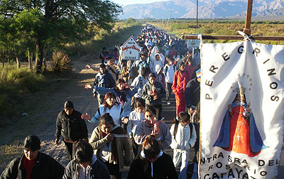 Doscientos peregrinos de Cafayate, Animaná y San Antonio, rumbo a San Carlos 