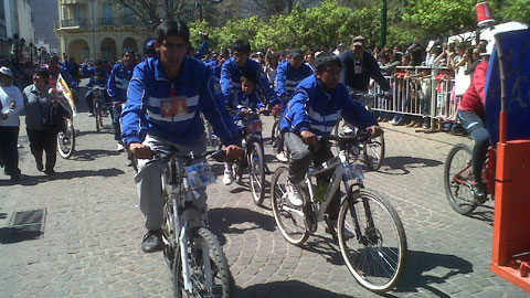 Imagen de la llegada de peregrinos en bicicleta el año pasado.