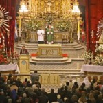 Entronizan las imágenes del Señor y la Virgen del Milagro en Salta