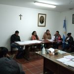 Vecinos de la Banda de Arriba, representantes de EDESA y Obras Públicas llegaron a un acuerdo en la colocación de postes